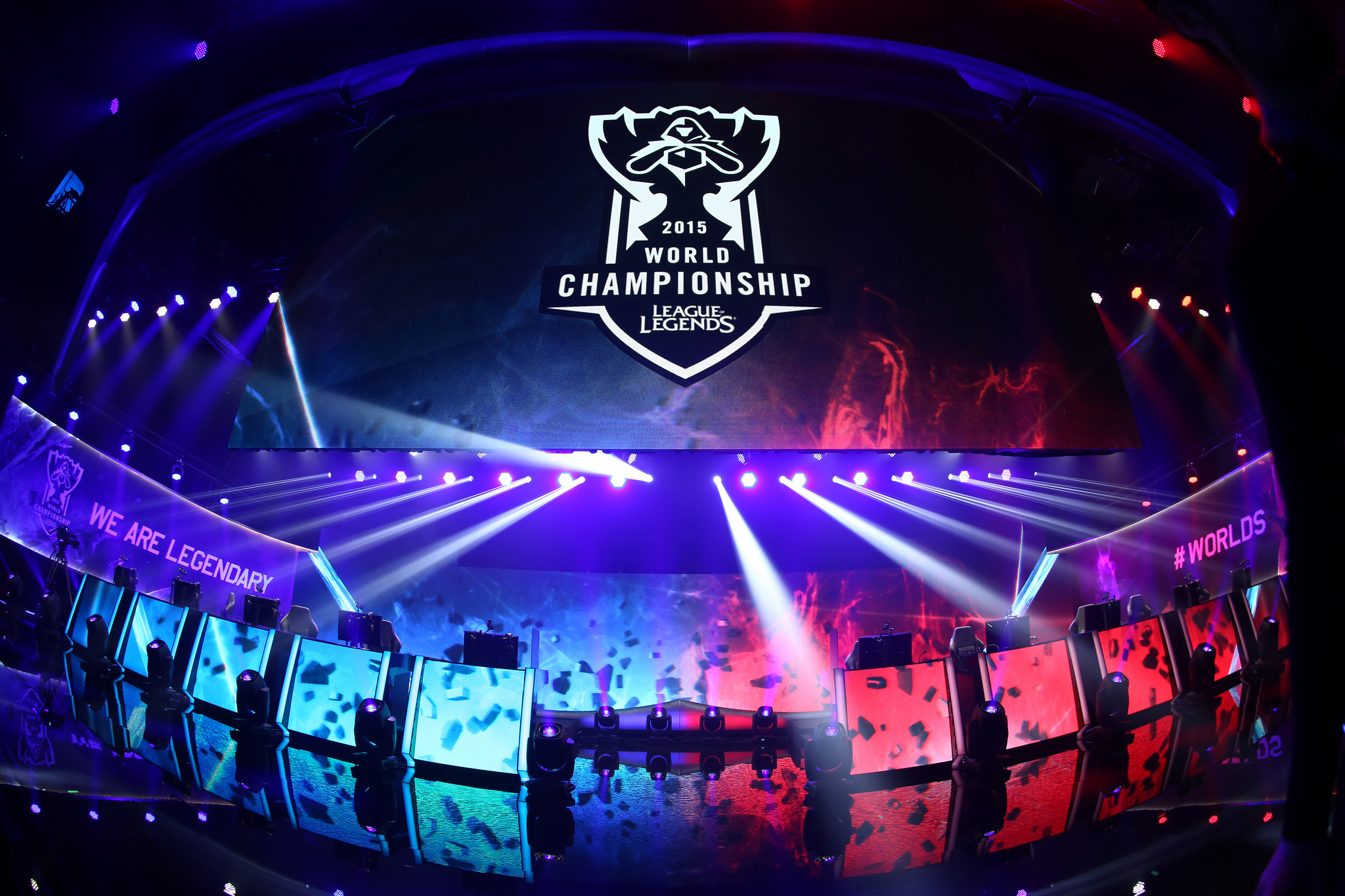 【前瞻】2025LPL春季赛LGD vs RNG，RNG能否顺利加冕常规赛冠军？